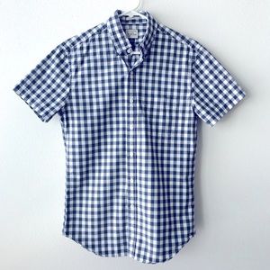 J. Crew Men’s 100% cotton check patterned shirt. Size Small in EUC.